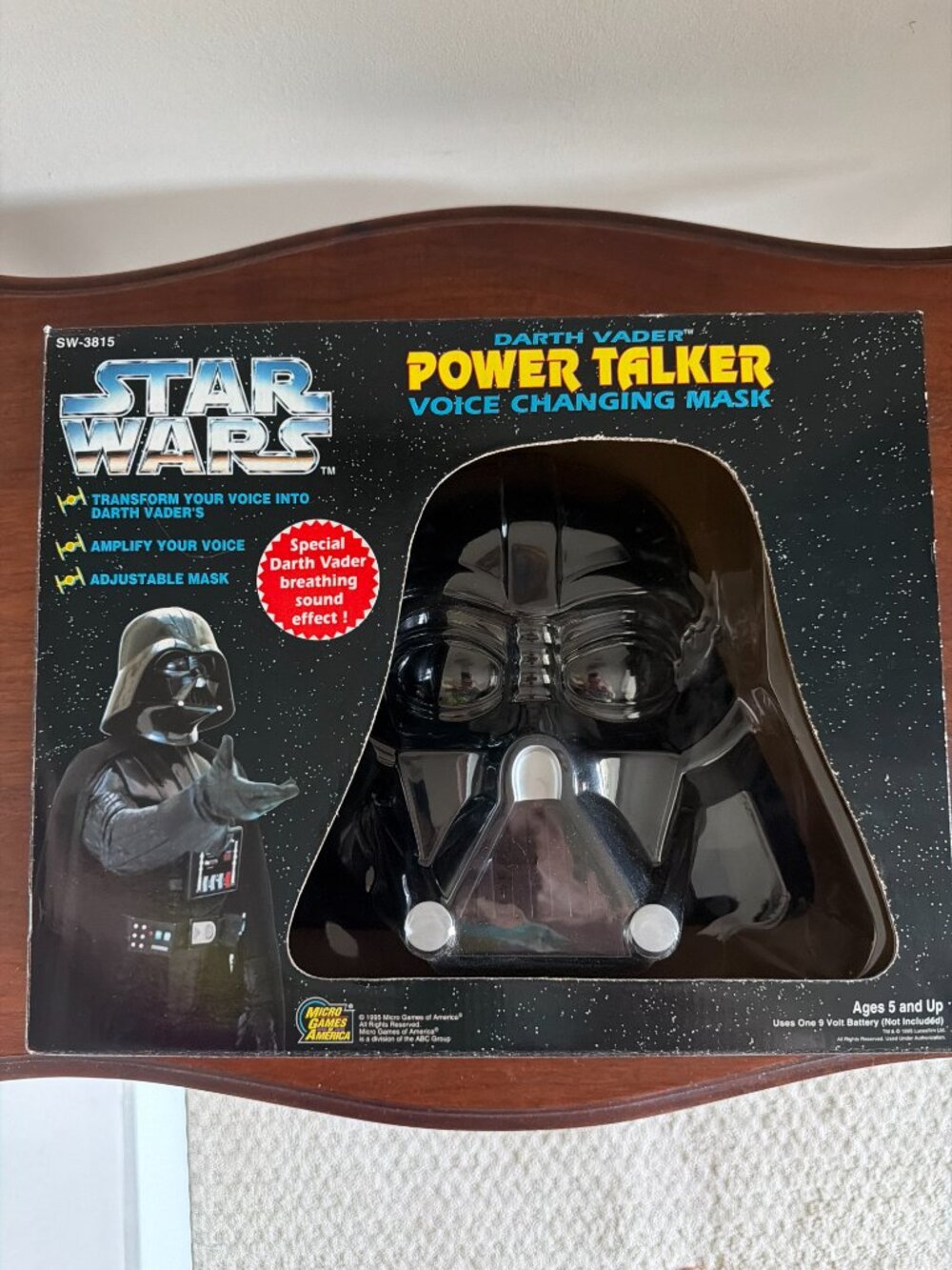 Darth Vader Power Talker Voice Changing Mask Star Wars 1995 Micro Games NIB